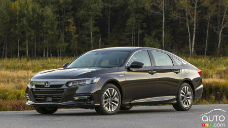 2018 Honda Accord hybrid Available by late April